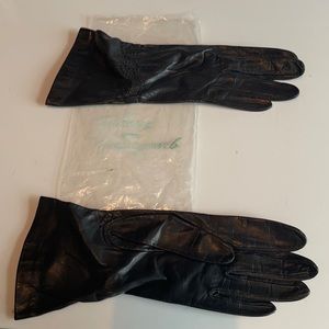 Vintage black leather gloves by superb Italy 6 1/2